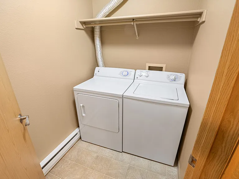 Graymayre Crossing Apartments — Photo 30
