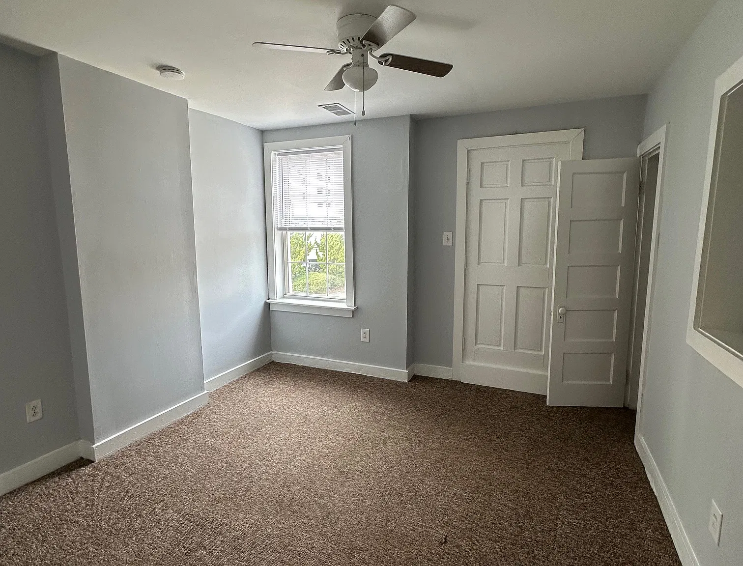 2 bed, 600 sqft, $1,225 — Photo 4