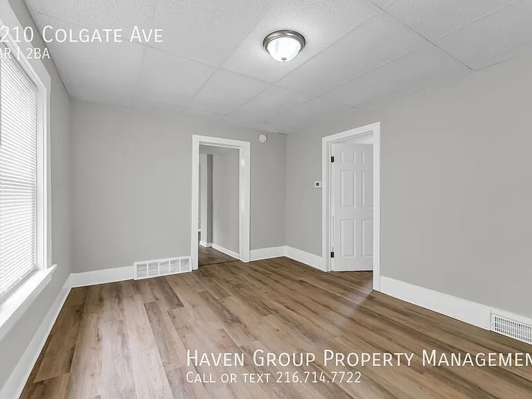 7210 Colgate Ave — Photo 8