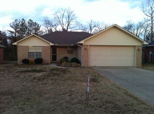 1240 Stratus Dr, Conway, AR 72034