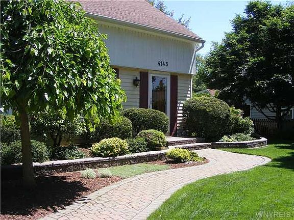 2nd image of 4145 Oakwood Dr