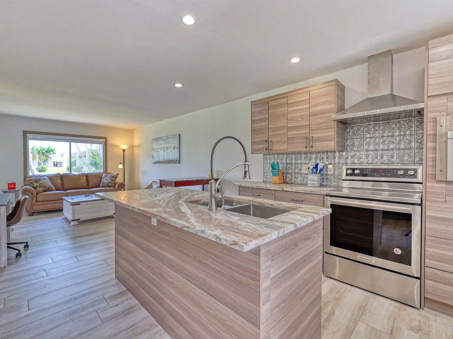 1 bed, 722 sqft, $2,550 — Photo 1