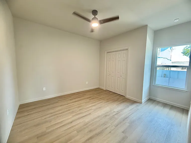 403 Cornell Ave #2 — Photo 10