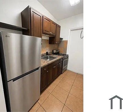 424 NW 15th Ter #3