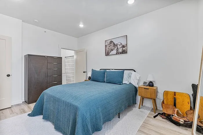 3131 Fleur Dr #313 — Photo 5