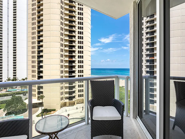 2700 N Ocean Dr #501A — Photo 31