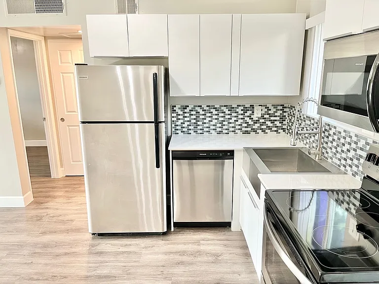 2726 E Glenrosa Ave #4 — Photo 13