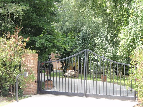 Gated Entry (K)