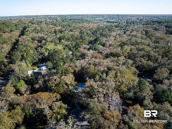 5th image of 22853 Clearwater Cir
