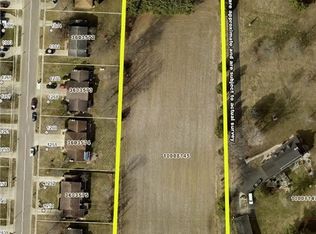 W Reno Dr, Louisville, OH 44641
