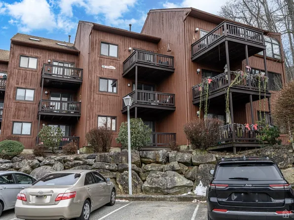 4 Attitash Dr Unit 9, Vernon, NJ 07462