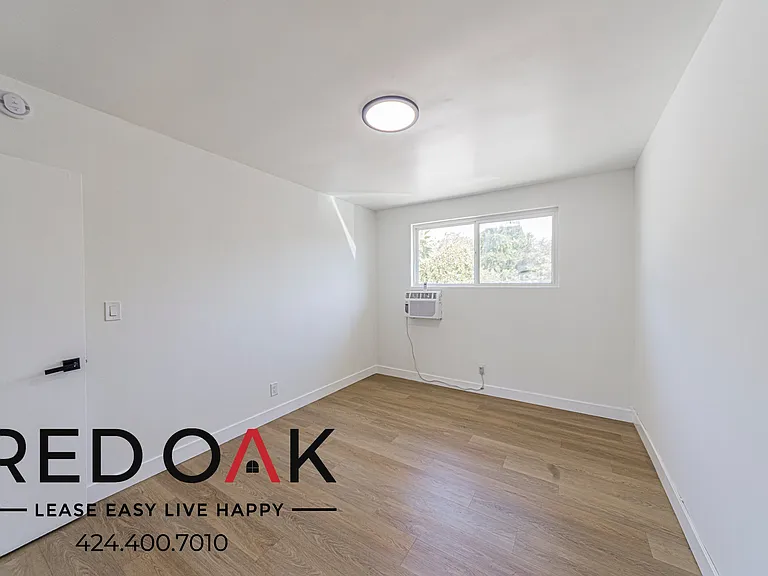 252 W Elm Ave #F — Photo 15