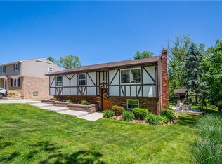 153 Shara Dr, West Mifflin, PA 15122