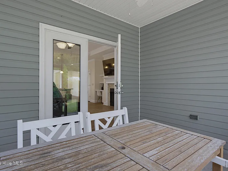 1306 Old Folkstone Rd — Photo 37