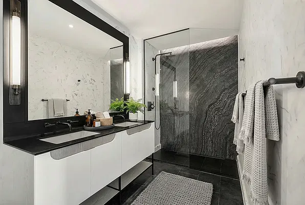 Bathroom, photo 1