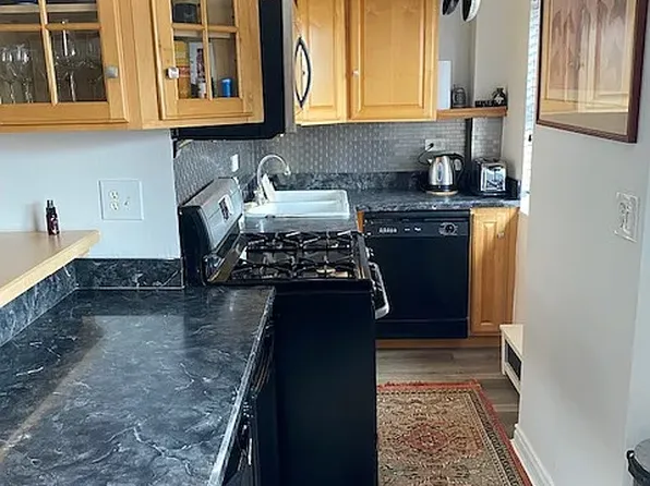 225 Adams St APT 15B, Brooklyn, NY 11201