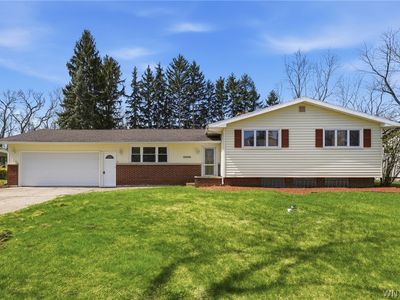 358 Brookwood Dr, Hamburg, NY, 14075