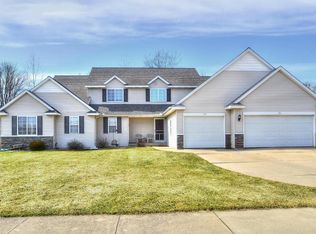 2161 Kinnrow Ave NW, Grand Rapids, MI