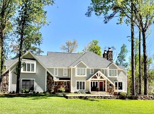 2534 W Doublegate Dr, Albany, GA 31721