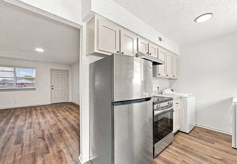 203C Jefferson St — Photo 5