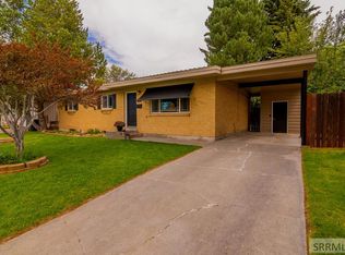 790 Raymond Dr, Idaho Falls, ID 83402