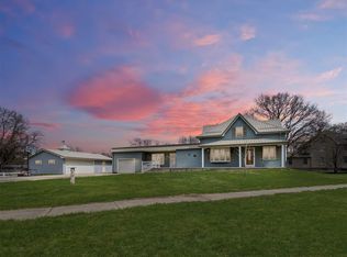 236 E 5th St, Readlyn, IA 50668