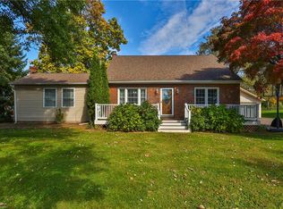 1671 Pleasant View Rd, Bethlehem, PA 18015