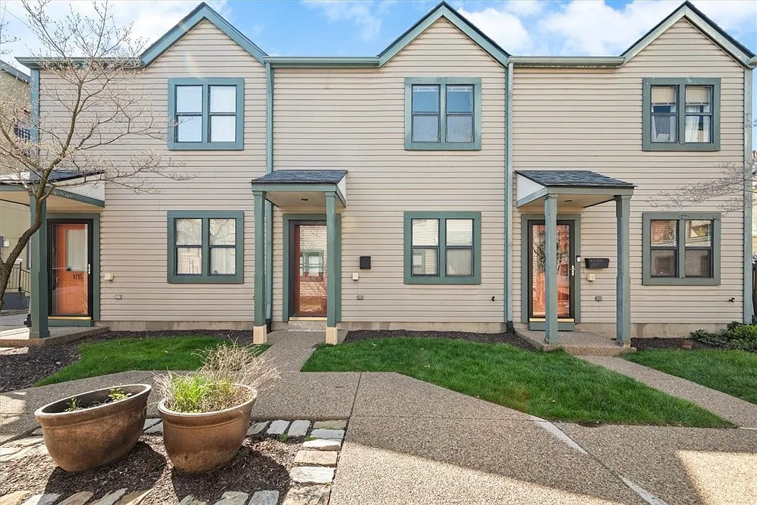 1713 Fox Way photo 1