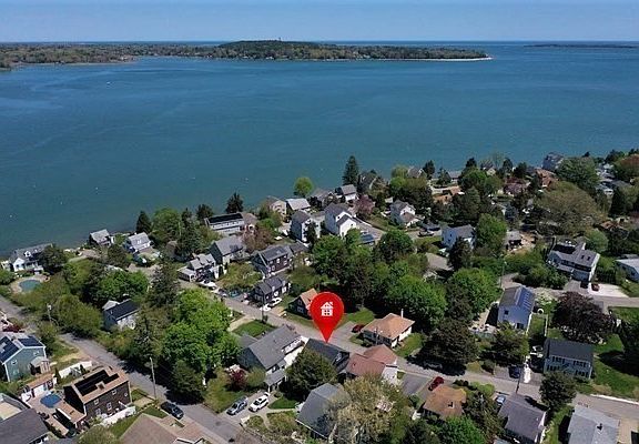 5th image of 12 Holmes Ave