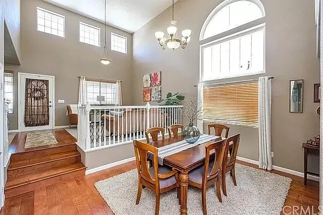 3 bed, 2214 sqft, $3,100 — Photo 3
