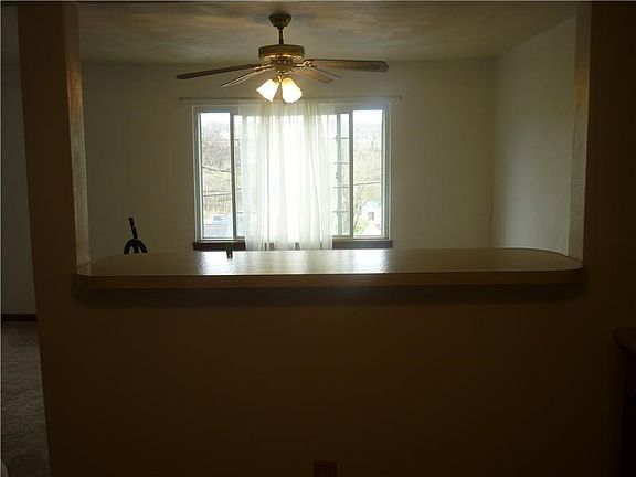 4th image of 1156 Grant St