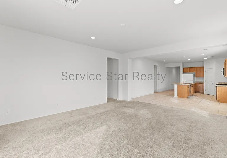 9031 W San Juan Ave — Photo 16