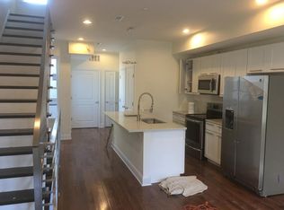 1228 Nectarine St, Philadelphia, PA 19123