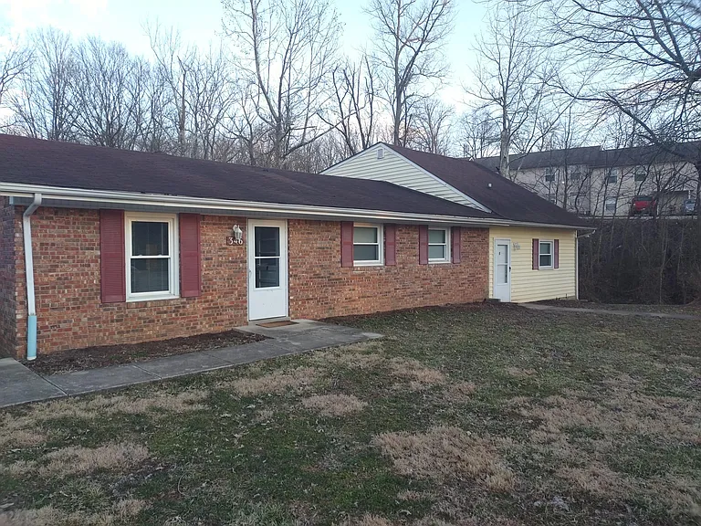 346 Hazel Lawn Dr #2 — Photo 1