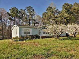 1163 Southwoods Dr, Clover, SC 29710