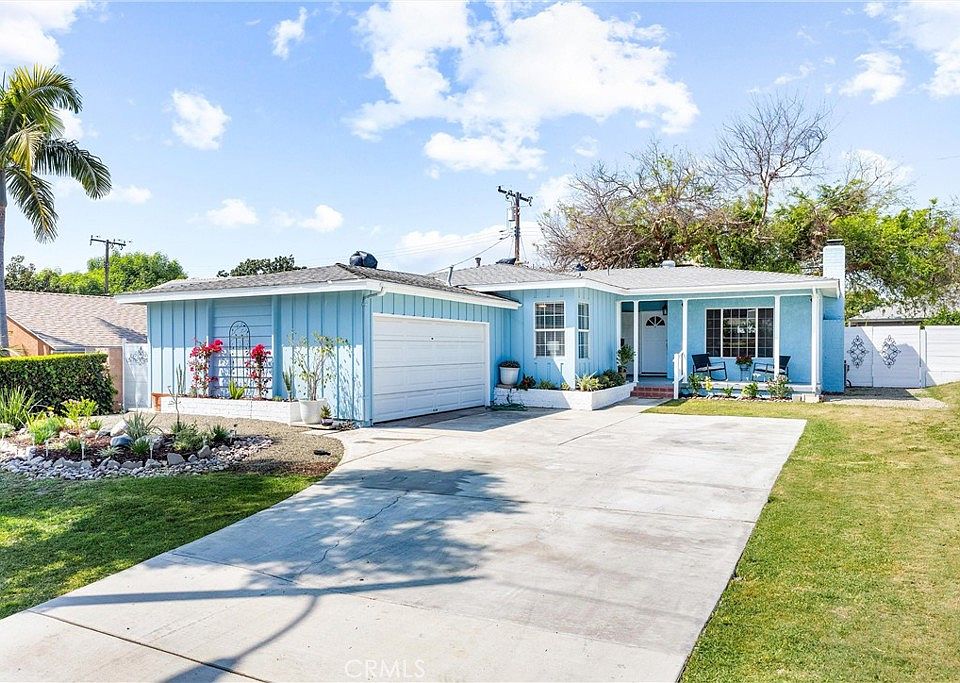 1st image of 14523 La Mesa Dr