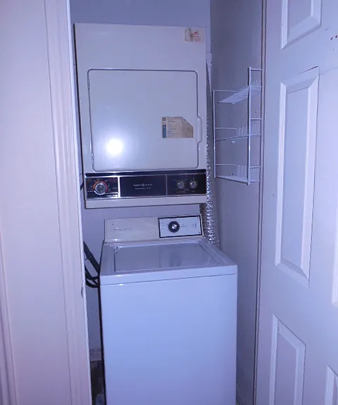 915 E 820 N #18 — Photo 2