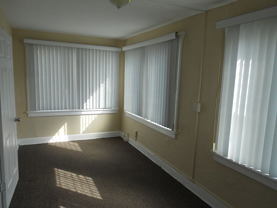 2nd image of 302 S K St APT 4