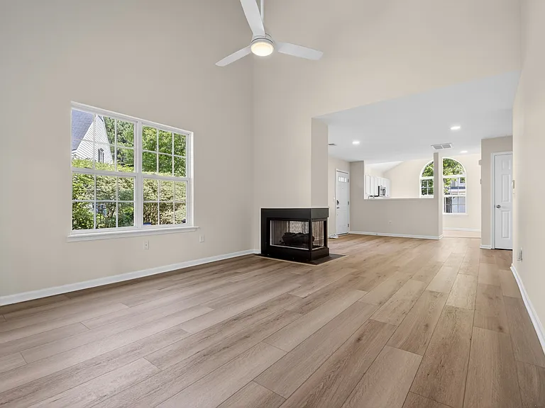 8911 Bryant Field Cir — Photo 6