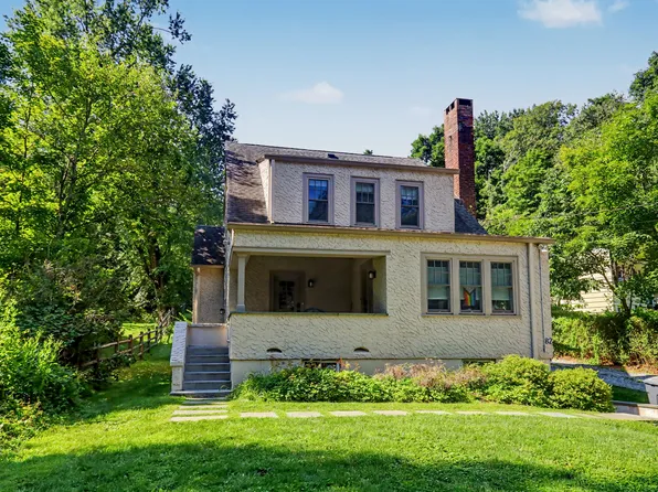 82 Douglas Rd #B, Chappaqua, NY 10514
