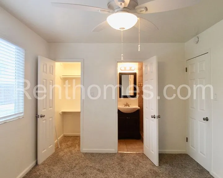 2345 Comstock St — Photo 17