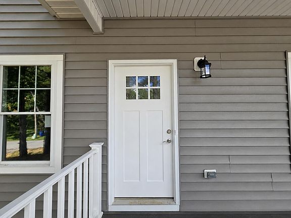 3rd image of 1155 Plum St