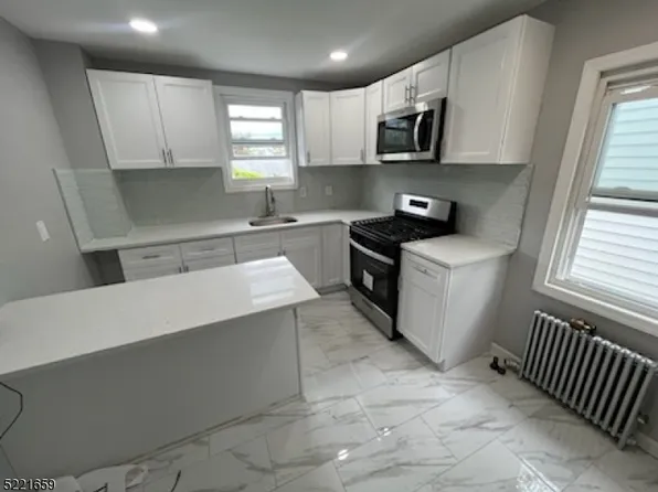 56 S 21St St, Kenilworth Boro, NJ 07033