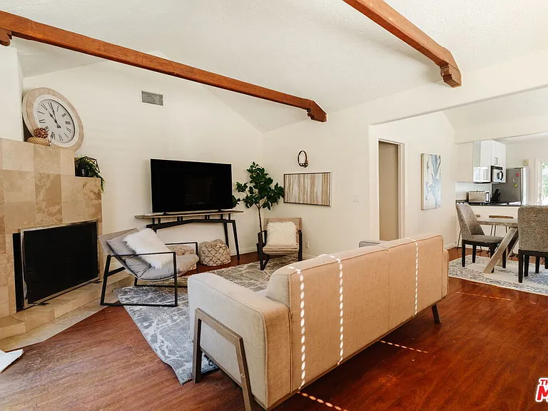 2060 High Tower Dr — Photo 3