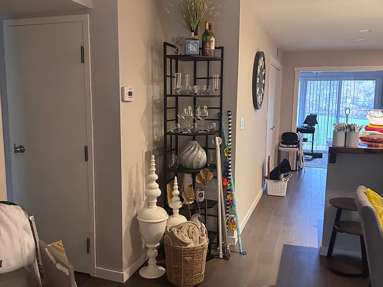 1351 Lauderdale Pl — Photo 8