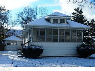 2220 Strathmore Rd, Lansing, MI 48910