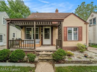 25273 Dartmouth St, Dearborn Heights, MI 48125