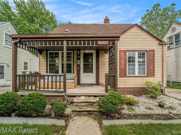 25273 Dartmouth St, Dearborn Heights, MI 48125