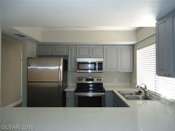 5th image of 1044 Neil Armstrong Cir