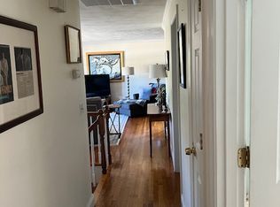 94 Francis Ave, Shrewsbury, MA 01545